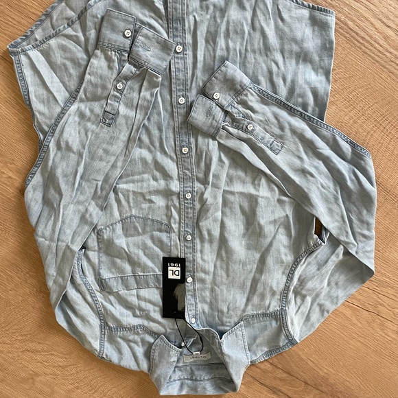 DL1961 Mercer and Spring tencel denim style shirt size XS - Picture 2 of 5
